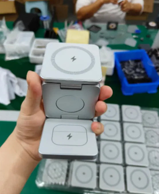 Foldable 3-in-1 Wireless Charging Dock | ZAYNE - side view | Tech Advancements