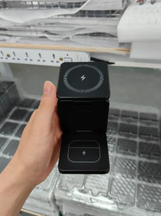 Foldable 3-in-1 Wireless Charging Dock | ZAYNE - close-up | Tech Advancements